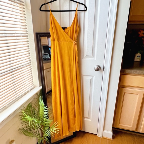 Forever 21 Dresses & Skirts - F21 Formal Flowy Maxi Wrap Dress